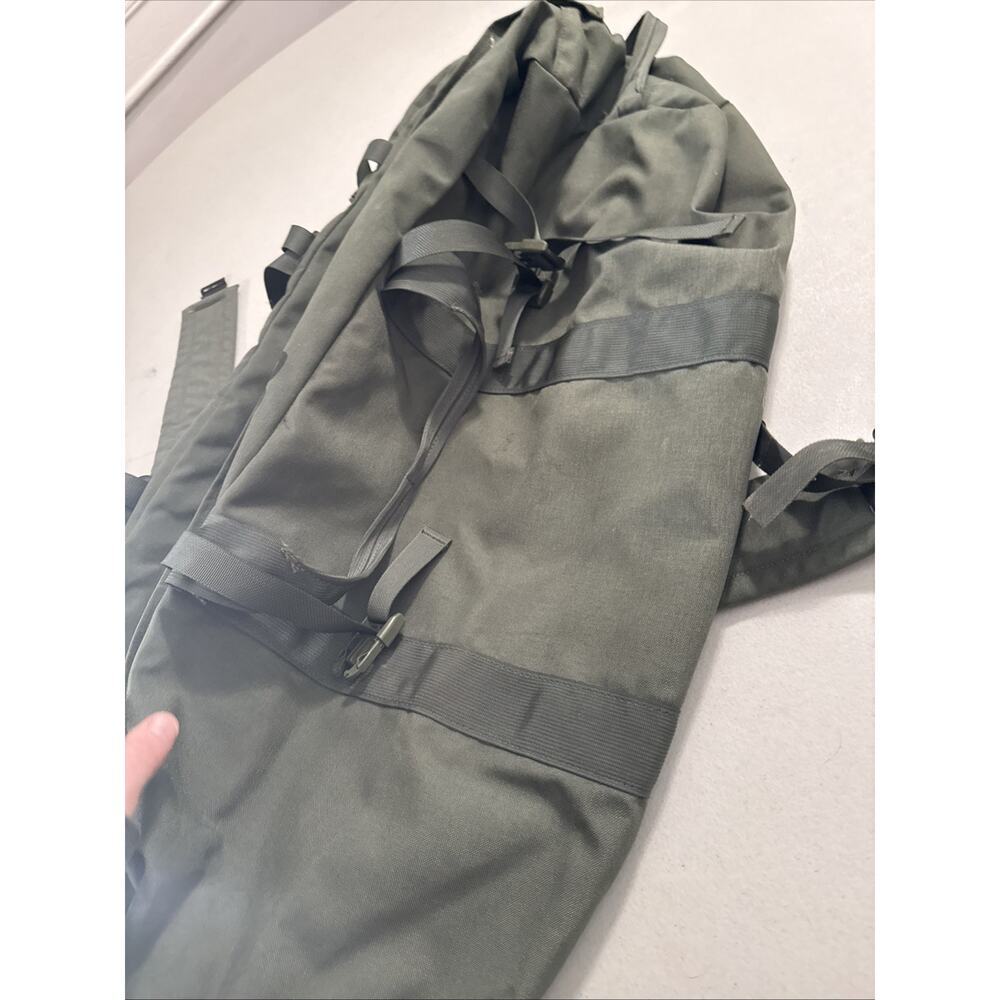 US Military IMPROVED Duffel Bag ZIPPERED Duffle Bag USGI 8465-01-604-6541 - Picture 5 of 8